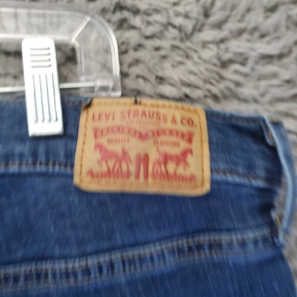 Levis Shorts Womens 22W Blue Classic Bermuda Denim Mid-Rise 5-Pocket Button Fly - Picture 13 of 14